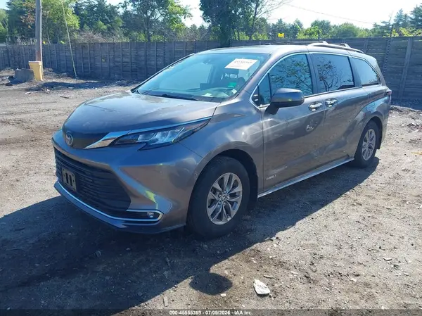 5TDYSKFC4MS037663 2021 TOYOTA SIENNA - Image 2