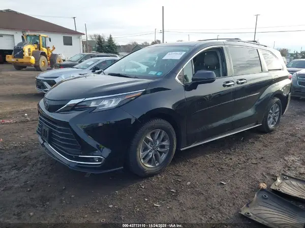 5TDYSKFC4NS044257 2022 TOYOTA SIENNA - Image 2