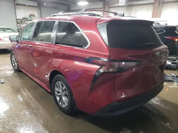5TDYSKFC4PS077858 2023 TOYOTA SIENNA - Image 2