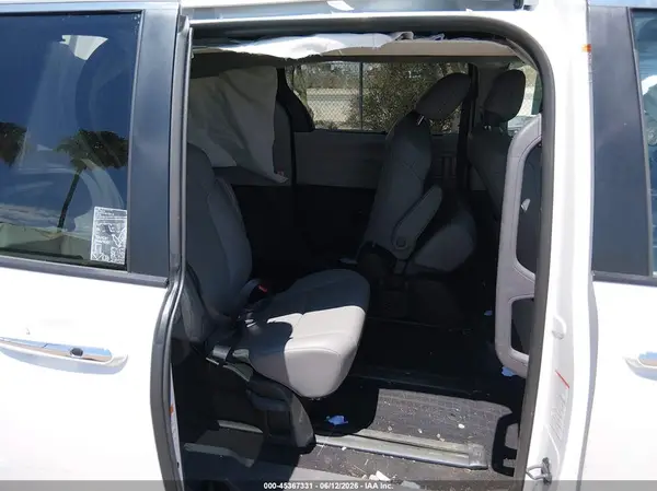 5TDYSKFC4RS134756 2024 TOYOTA SIENNA - Image 8