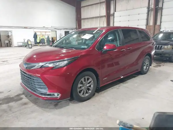 5TDYSKFC5MS011766 2021 TOYOTA SIENNA - Image 2