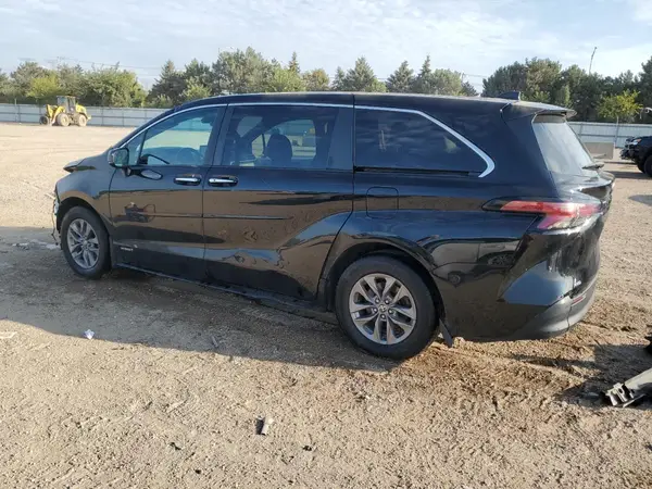 5TDYSKFC5MS013405 2021 TOYOTA SIENNA - Image 2