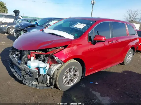 5TDYSKFC5MS013517 2021 TOYOTA SIENNA - Image 2