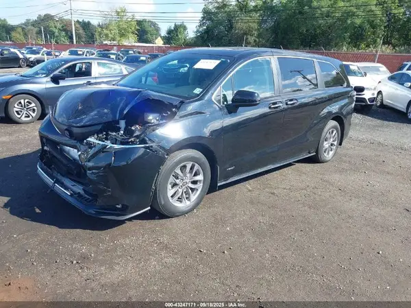 5TDYSKFC5MS015686 2021 TOYOTA SIENNA - Image 2