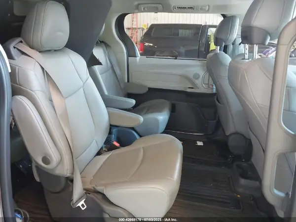5TDYSKFC5MS015719 2021 TOYOTA SIENNA - Image 8
