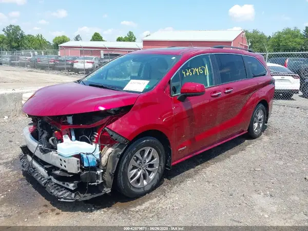 5TDYSKFC5MS018541 2021 TOYOTA SIENNA - Image 2
