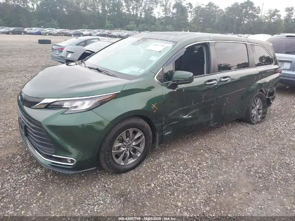 5TDYSKFC5MS019575 2021 TOYOTA SIENNA - Image 2