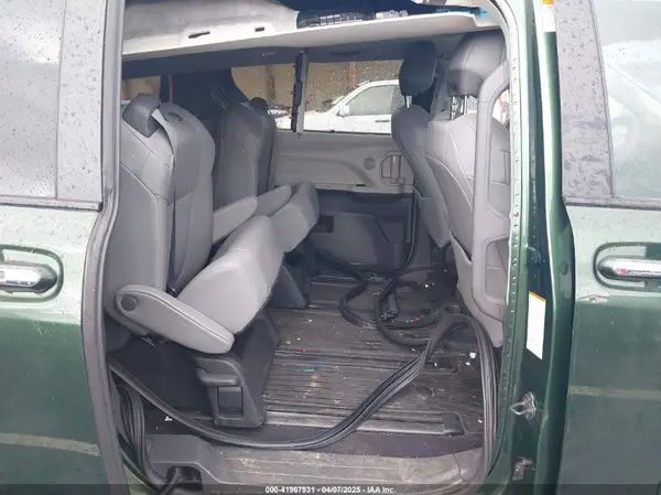 5TDYSKFC5NS070429 2022 TOYOTA SIENNA - Image 8