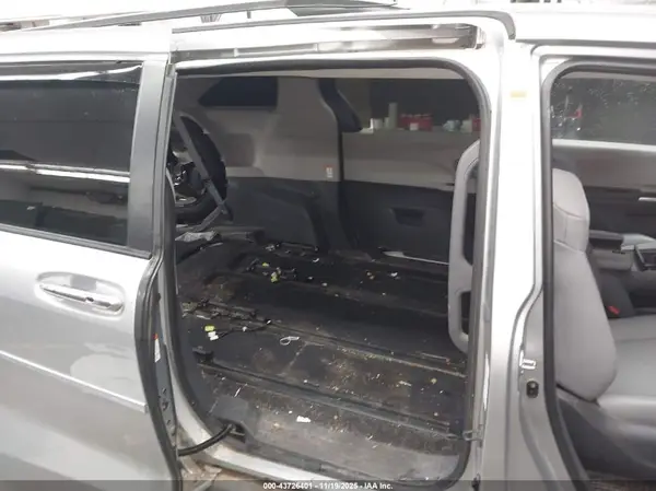5TDYSKFC5PS087895 2023 TOYOTA SIENNA - Image 8