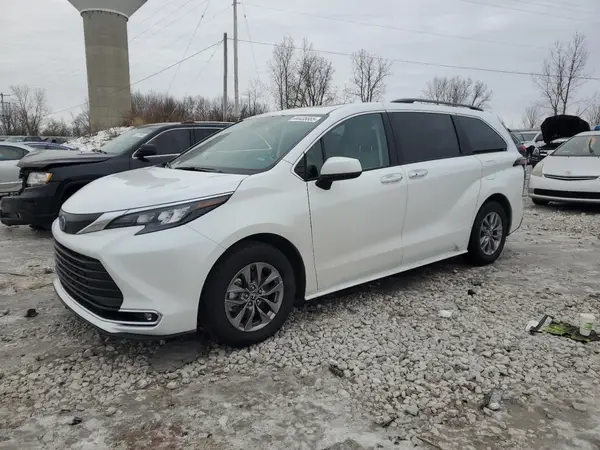 5TDYSKFC5RS141621 2024 TOYOTA SIENNA - Image 1