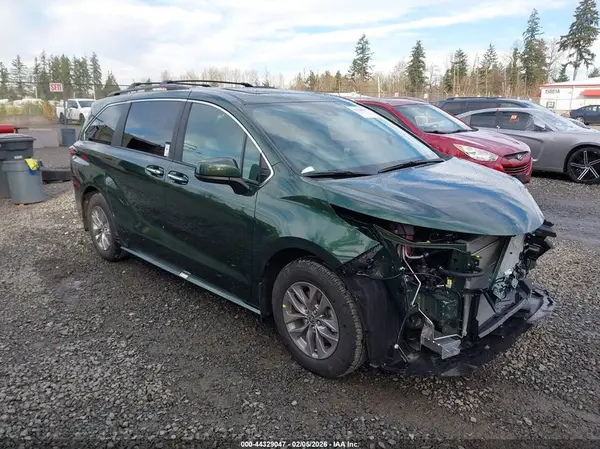 5TDYSKFC5TS228314 2026 TOYOTA SIENNA - Image 1