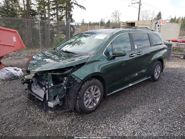 5TDYSKFC5TS228314 2026 TOYOTA SIENNA - Image 2