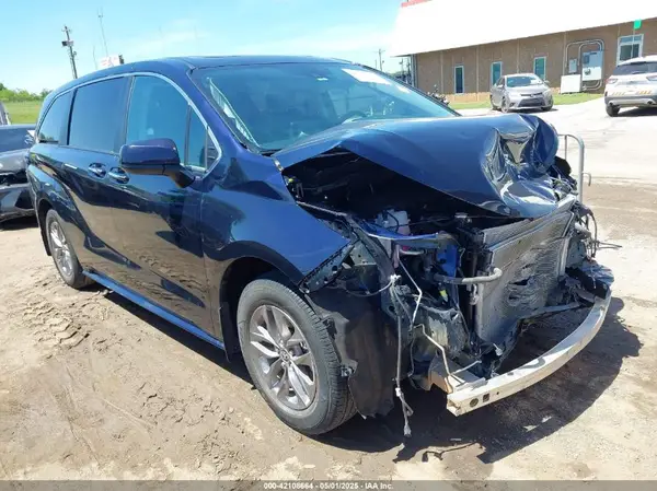 5TDYSKFC6PS081443 2023 TOYOTA SIENNA - Image 1