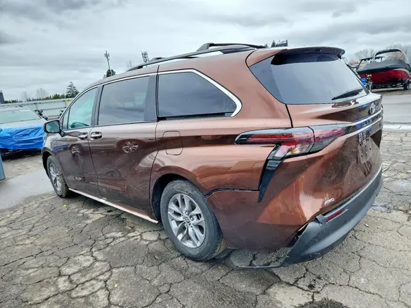 5TDYSKFC6PS082902 2023 TOYOTA SIENNA - Image 2