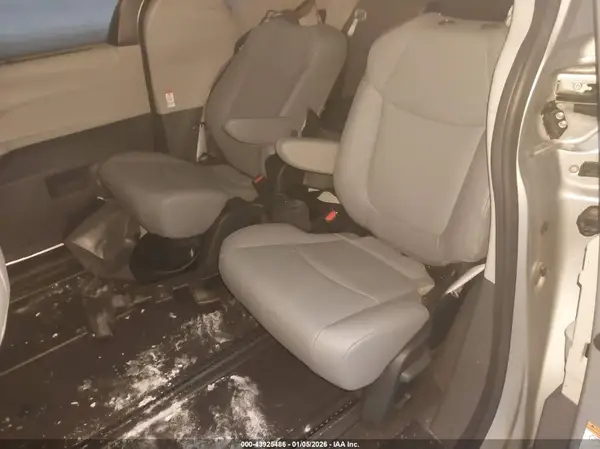 5TDYSKFC6PS107992 2023 TOYOTA SIENNA - Image 8