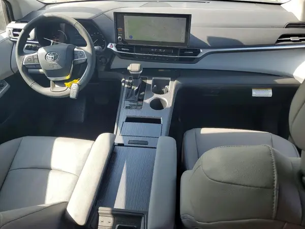 5TDYSKFC6SS210340 2025 TOYOTA SIENNA - Image 8