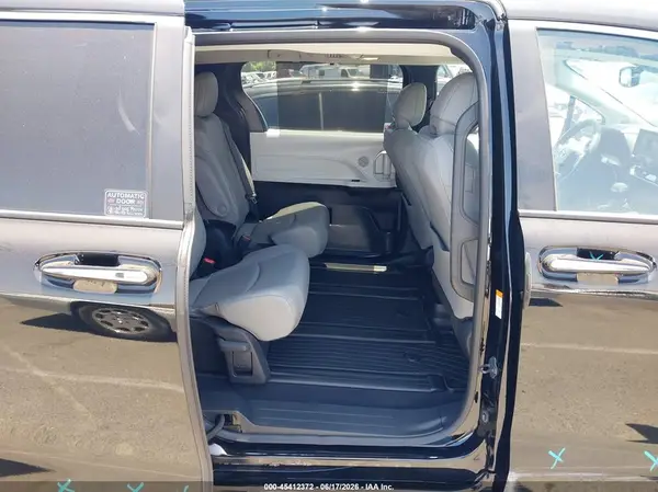 5TDYSKFC6TS258423 2026 TOYOTA SIENNA - Image 8