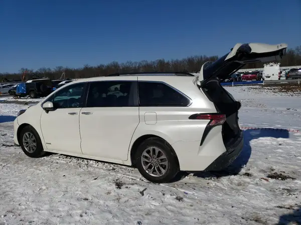 5TDYSKFC7MS033039 2021 TOYOTA SIENNA - Image 2