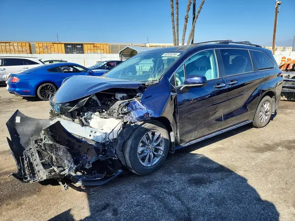 5TDYSKFC7RS120155 2024 TOYOTA SIENNA - Image 1