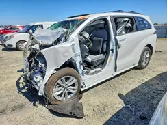 5TDYSKFC7TS234664 2026 TOYOTA SIENNA