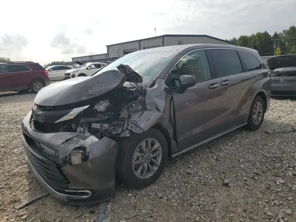 5TDYSKFC8NS041426 2022 TOYOTA SIENNA - Image 1