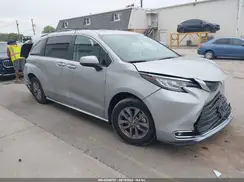 5TDYSKFC8NS063233 2022 TOYOTA SIENNA