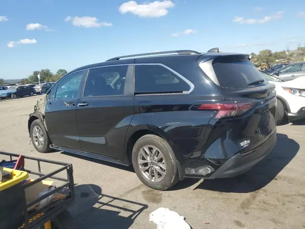 5TDYSKFC8NS068092 2022 TOYOTA SIENNA - Image 2