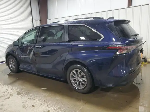 5TDYSKFC8PS075322 2023 TOYOTA SIENNA - Image 2
