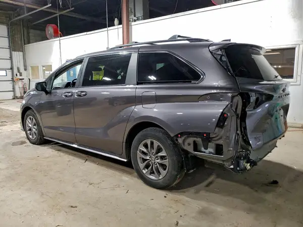 5TDYSKFC8PS076891 2023 TOYOTA SIENNA - Image 2
