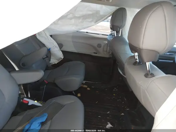 5TDYSKFC8PS108125 2023 TOYOTA SIENNA - Image 8