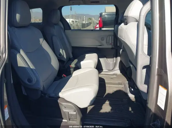 5TDYSKFC8RS124909 2024 TOYOTA SIENNA - Image 8