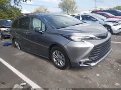 5TDYSKFC8TS240666 2026 TOYOTA SIENNA