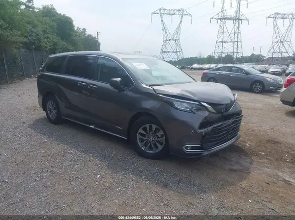 5TDYSKFC9MS014413 2021 TOYOTA SIENNA - Image 1