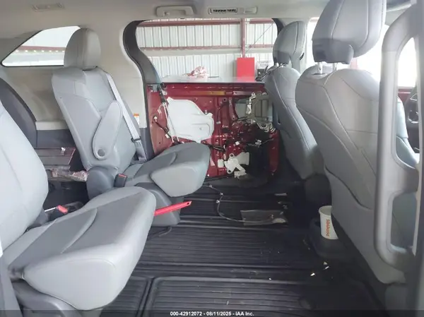 5TDYSKFC9MS017098 2021 TOYOTA SIENNA - Image 8