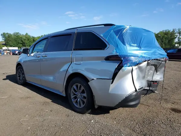 5TDYSKFC9PS077533 2023 TOYOTA SIENNA - Image 2