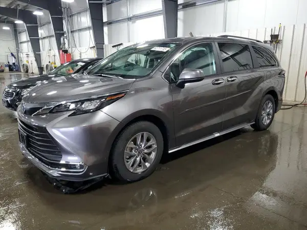 5TDYSKFC9RS147406 2024 TOYOTA SIENNA - Image 1