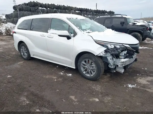5TDYSKFC9SS156726 2025 TOYOTA SIENNA - Image 1