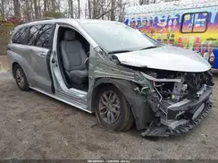 5TDYSKFC9SS186566 2025 TOYOTA SIENNA