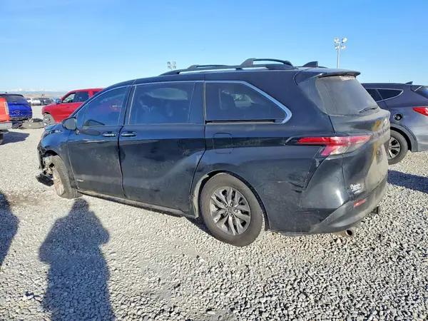 5TDYSKFCXMS036176 2021 TOYOTA SIENNA - Image 2