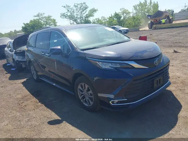 5TDYSKFCXPS088721 2023 TOYOTA SIENNA - Image 1