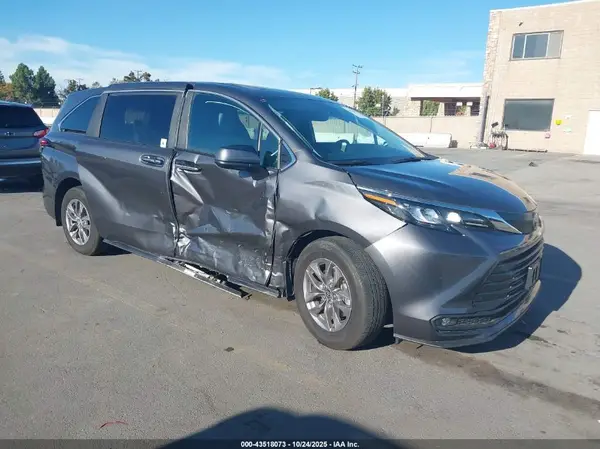 5TDYSKFCXSS164057 2025 TOYOTA SIENNA - Image 1