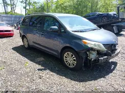 5TDYZ3DC0HS785627 2017 TOYOTA SIENNA