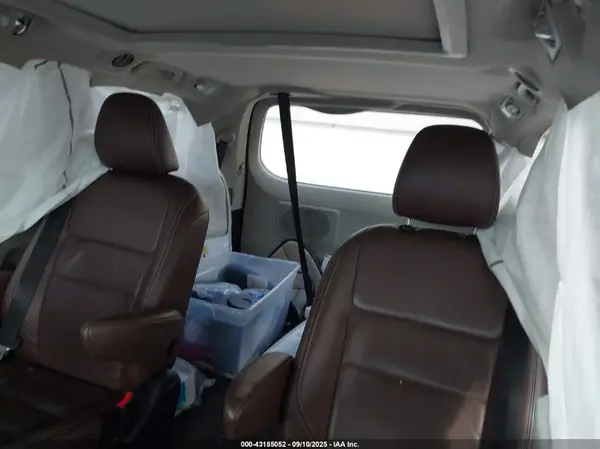 5TDYZ3DC0HS798698 2017 TOYOTA SIENNA - Image 8
