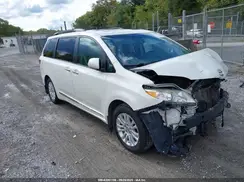 5TDYZ3DC0HS815225 2017 TOYOTA SIENNA