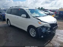 5TDYZ3DC0HS824412 2017 TOYOTA SIENNA