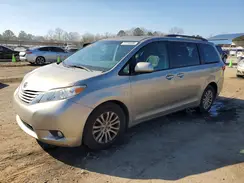 5TDYZ3DC0HS825009 2017 TOYOTA SIENNA