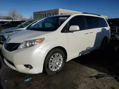 5TDYZ3DC0HS828573 2017 TOYOTA SIENNA
