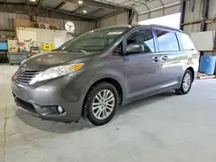 5TDYZ3DC0HS832185 2017 TOYOTA SIENNA