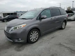 5TDYZ3DC0HS833112 2017 TOYOTA SIENNA