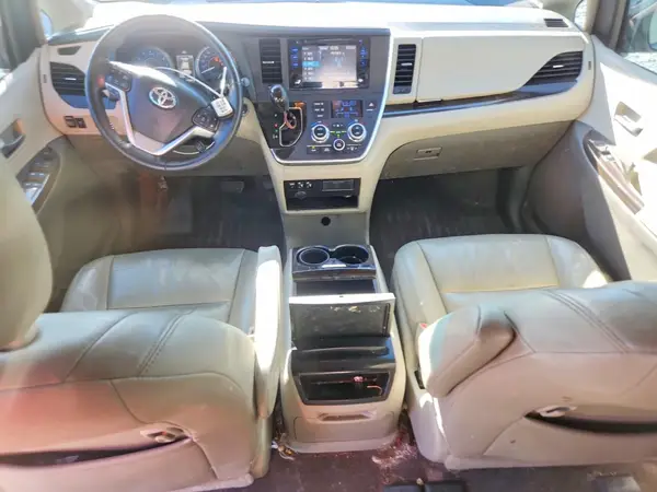 5TDYZ3DC0HS839203 2017 TOYOTA SIENNA - Image 8